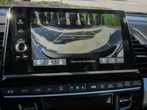 New 2026 Honda Odyssey Touring image 24