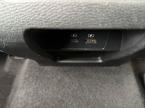 Used 2024 Mitsubishi Outlander SE FWD image 28