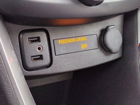 Used 2019 Chevrolet Trax LT w/ LPO, Cargo Package image 32