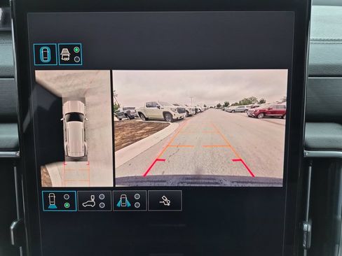 Certified 2025 GMC Yukon Denali RWD image 29