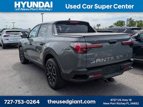 Used 2024 Hyundai Santa Cruz SEL image 2