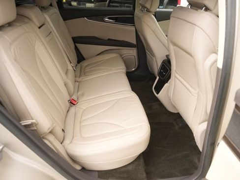 Used 2017 Lincoln MKX Select w/ Select Plus Package image 15