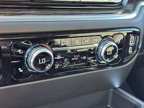 New 2026 GMC Sierra 1500 Elevation w/ LPO, Elevation Black Package image 12