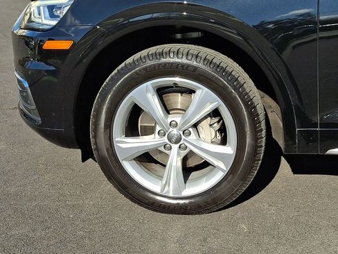 Used 2020 Audi Q5 2.0T Premium Plus w/ Premium Plus Package AWD/4WD image 9