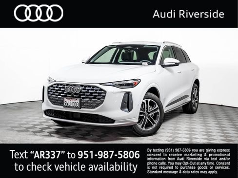 Certified 2025 Audi Q5 Premium w/ Convenience Package AWD/4WD image 1