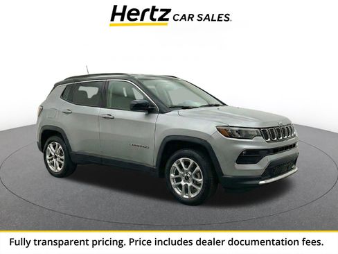 Used 2025 Jeep Compass Limited AWD/4WD image 1