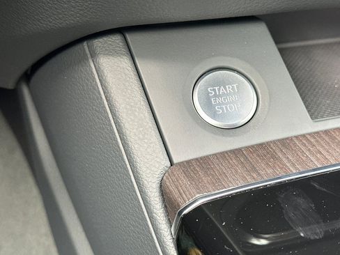 Used 2025 Audi Q5 2.0T Premium image 21