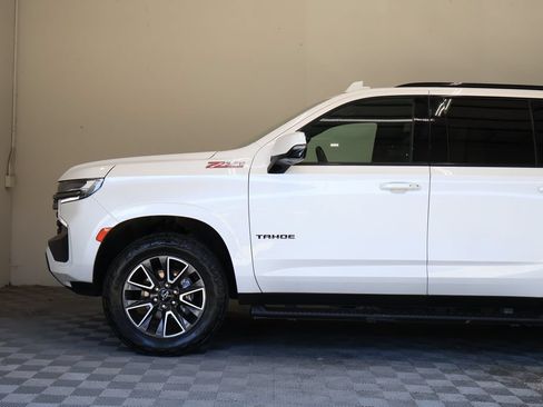 Used 2022 Chevrolet Tahoe Z71 w/ Luxury Package AWD/4WD image 8