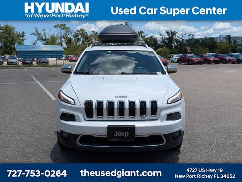 Used 2015 Jeep Cherokee Limited w/ Luxury Group FWD image 8