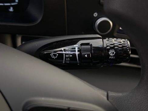 Certified 2025 Hyundai Elantra SE w/ Cargo Package image 17