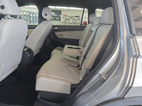 Used 2021 Volkswagen Tiguan SE R-Line AWD/4WD image 7