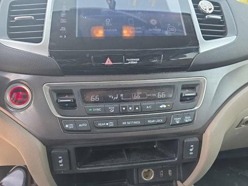 Used 2017 Honda Pilot EX-L image 17
