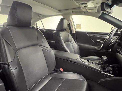 Used 2019 Lexus ES 350 w/ Accessory Package 2 FWD image 11