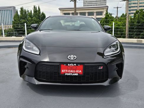 Used 2024 Toyota GR86 Premium RWD image 8