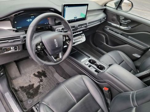 Certified 2024 Lincoln Corsair AWD w/ Equipment Group 101A image 19