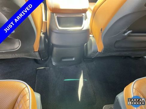 Certified 2023 Chrysler Pacifica Pinnacle FWD image 18