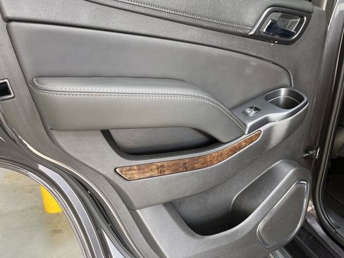 Used 2018 Chevrolet Tahoe LT image 21