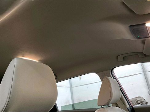 Used 2021 Nissan Rogue SV image 21