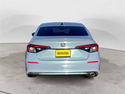 Used 2024 Honda Civic Sport image 4