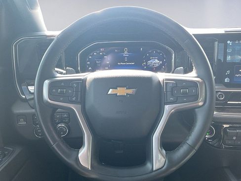 Used 2024 Chevrolet Silverado 1500 LT AWD/4WD image 12