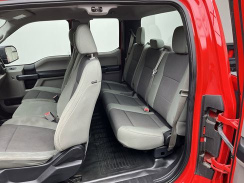 Used 2017 Ford F150 XL w/ Equipment Group 101A Mid image 10