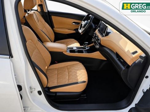 Used 2023 Nissan Sentra SV w/ SV Premium Package FWD image 14
