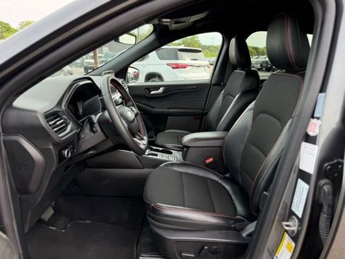 Used 2025 Ford Escape ST-Line AWD/4WD image 11