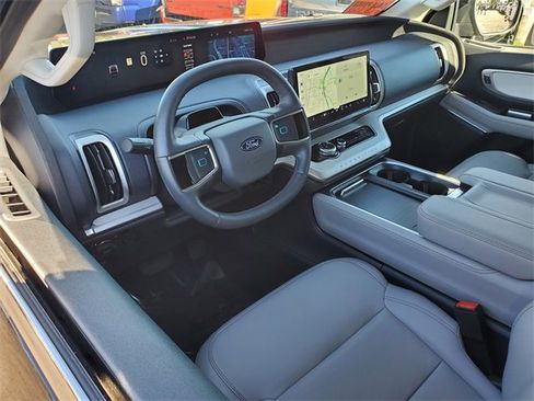 Certified 2025 Ford Expedition Max Active image 3