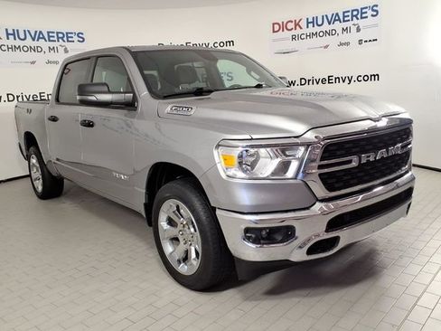 Used 2023 RAM 1500 Big Horn AWD/4WD image 3
