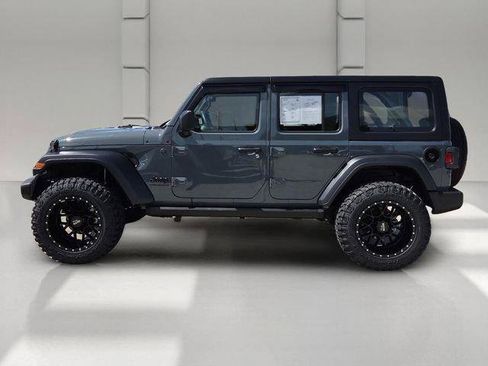 Used 2026 Jeep Wrangler Unlimited Sport AWD/4WD image 2