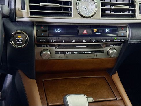 Used 2016 Lexus LS 460 w/ Comfort Package RWD image 8