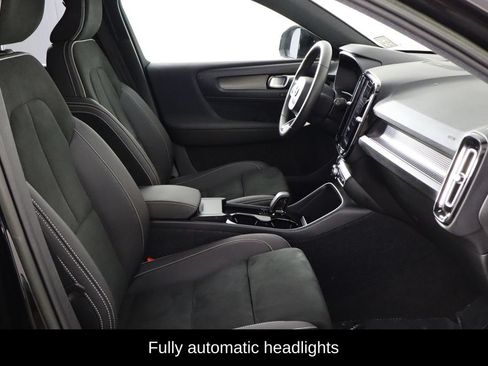Used 2022 Volvo XC40 P8 Recharge Ultimate AWD/4WD image 11