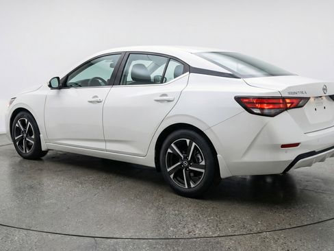 Used 2025 Nissan Sentra SV FWD image 6