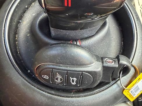 Used 2020 MINI Cooper S w/ Signature Upholstery Package FWD image 12