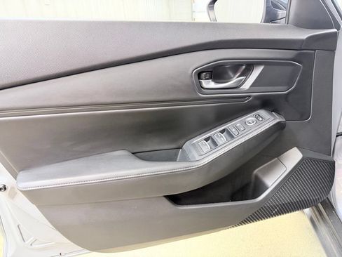 Used 2025 Honda Accord Sport image 8