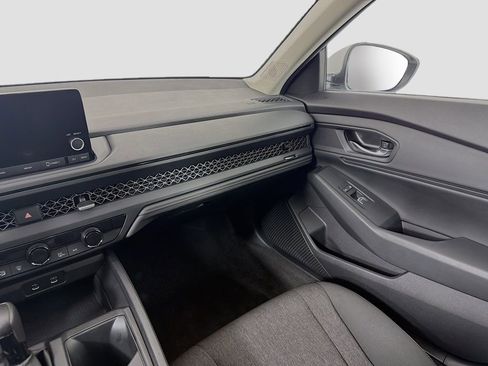 Used 2023 Honda Accord EX image 23