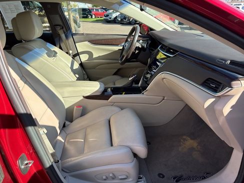 Used 2014 Cadillac XTS Luxury image 19