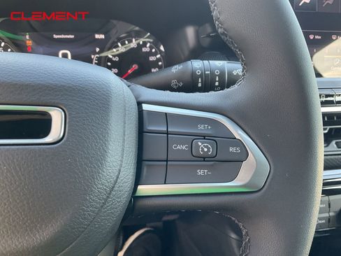 New 2026 Jeep Compass Latitude image 8