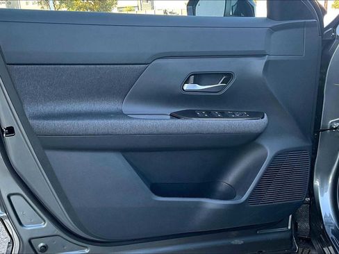 New 2026 Nissan Kicks SV image 13