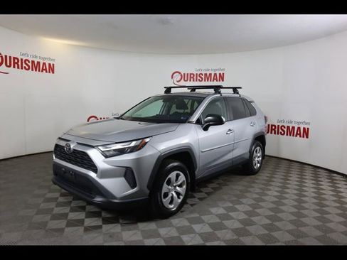 Used 2023 Toyota RAV4 LE image 3