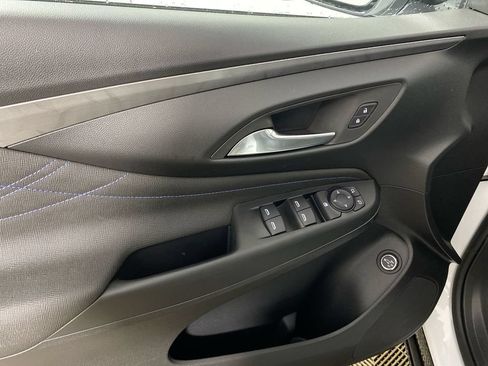Used 2026 Buick Envista Sport Touring w/ Convenience I Package FWD image 13