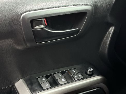 Used 2023 Toyota Tacoma SR5 AWD/4WD image 21