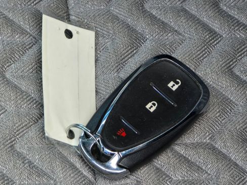Used 2024 Chevrolet Equinox LS w/ Midnight Edition FWD image 29