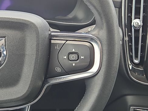 Certified 2023 Volvo C40 Recharge Core AWD/4WD image 20