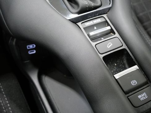 Used 2024 Honda HR-V LX image 21