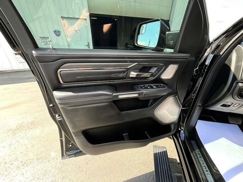 Used 2020 RAM 1500 Limited w/ Black Appearance Package AWD/4WD image 12