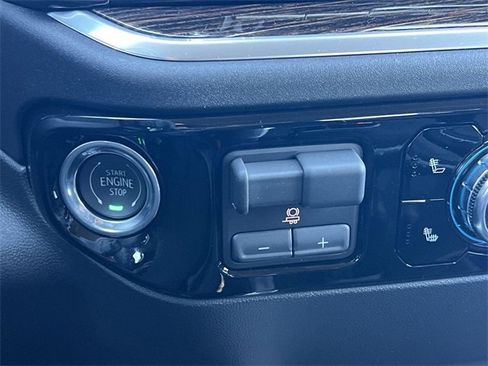 New 2026 GMC Sierra 1500 Elevation w/ LPO, Elevation Black Package image 20