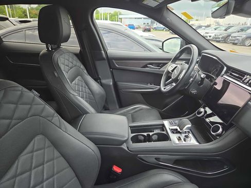 Used 2023 Jaguar F-PACE S AWD/4WD image 10