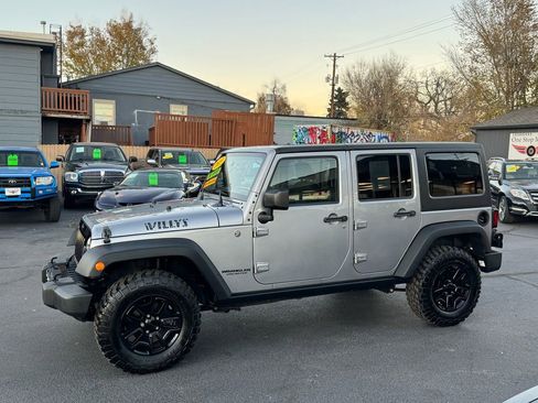Used 2015 Jeep Wrangler Unlimited Sport image 4