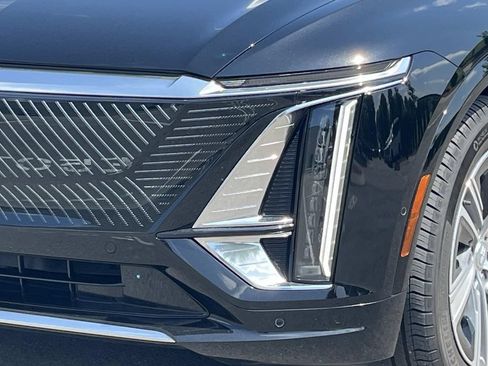 Certified 2024 Cadillac Lyriq Luxury w/ LPO, Floor Liner Package AWD/4WD image 10